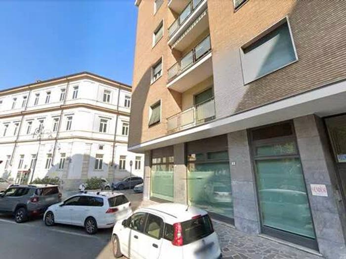 Appartamento quadrilocale in vendita in Via Baretti, Centro, Acqui Terme