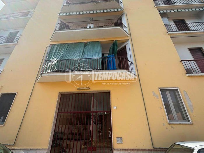 Appartamento bilocale in vendita in Via Milano, Centro, Cassolnovo