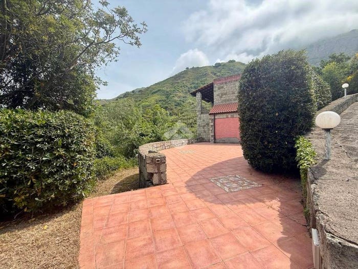 Casa trilocale in vendita in Via Corbaro, Centro, Forio