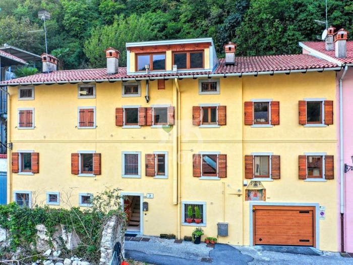 Casa con 6 locali in vendita in Via Altaneto, Gemona, Gemona del Friuli
