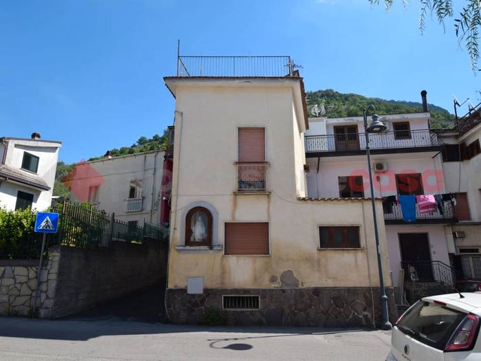 Casa quadrilocale in vendita in Via Generale Armando Diaz, Centro, Bracigliano