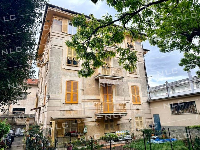 Appartamento quadrilocale in vendita in Via Aldo Gastaldi, Stadio, Chiavari