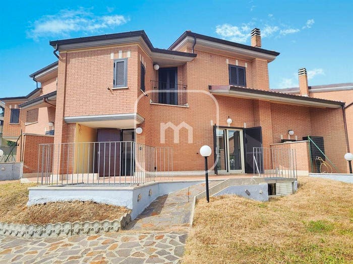 Casa quadrilocale in vendita in Via del Cancello, Centro, Albano Laziale