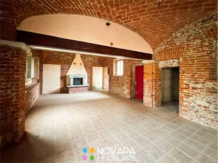 Casa trilocale in vendita in Cascina Acquabona, Caltignaga
