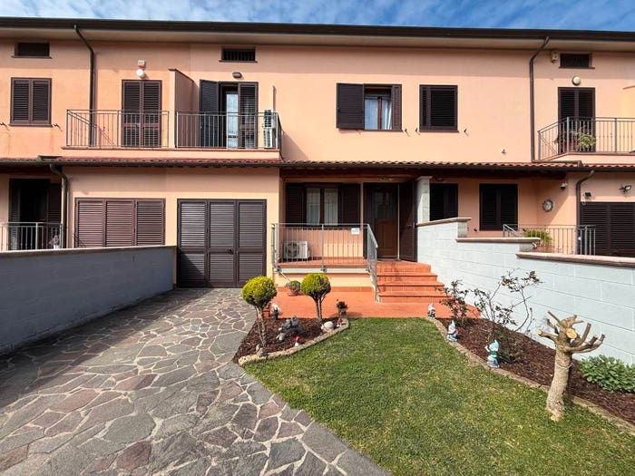 Casa con 5 locali in vendita in Via di Mezzo Nord, San Frediano Nord San Casciano, Cascina