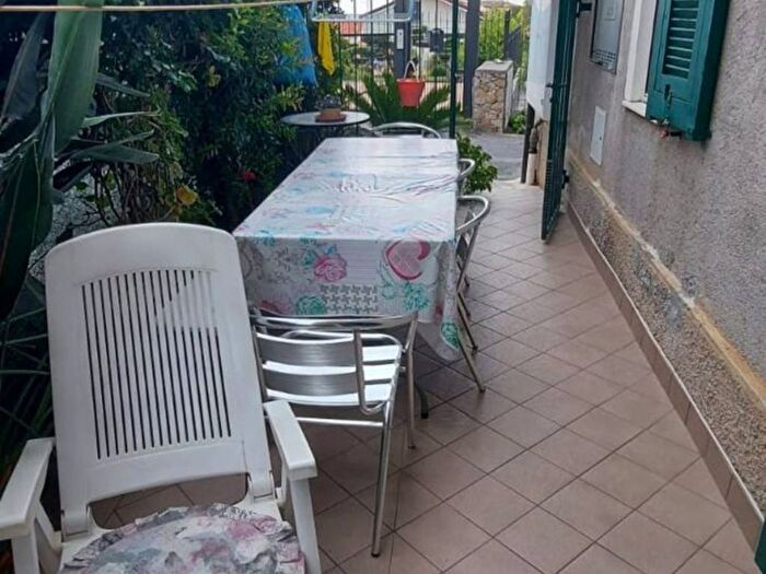 Appartamento bilocale in vendita in Via Piste, Centro, Loano