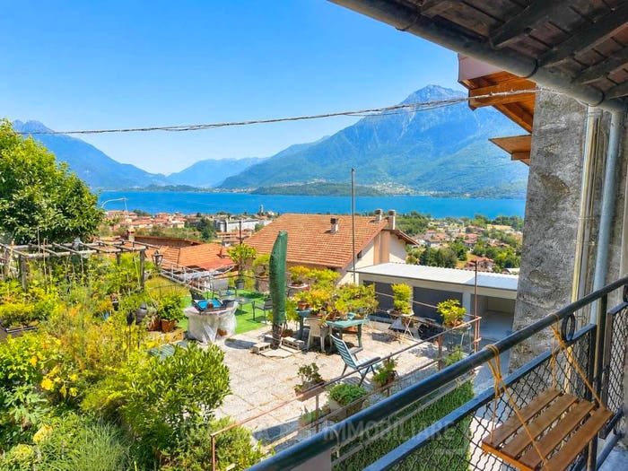 Casa quadrilocale in vendita in Via Martesana, San Gregorio, Gravedona ed Uniti