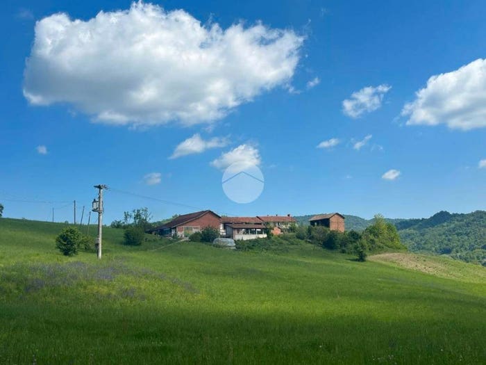Casa con 6 locali in vendita in Via val pallera, Gassino Torinese