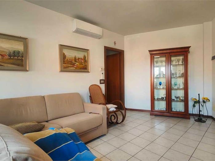 Appartamento con 5 locali in vendita in Via Dino Boschi, Centro, Ozzano dell'Emilia