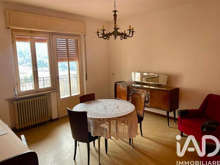 Appartamento con 6 locali in vendita in Via Longa, Centro, RonzoChienis