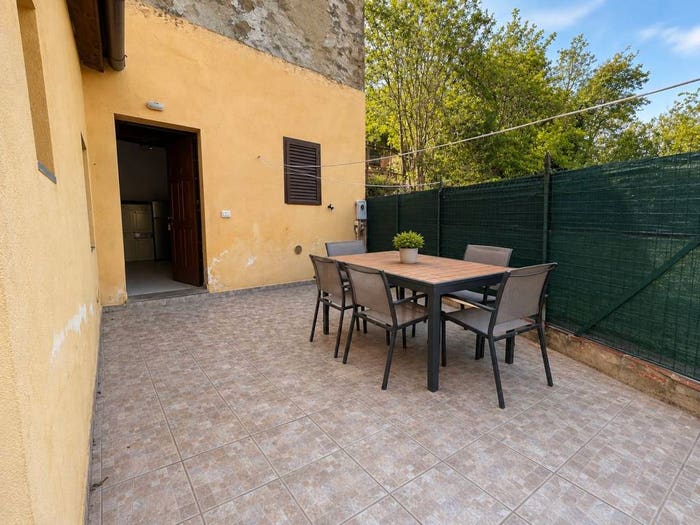 Appartamento trilocale in vendita in Via di Levane Alta, Levane, Montevarchi