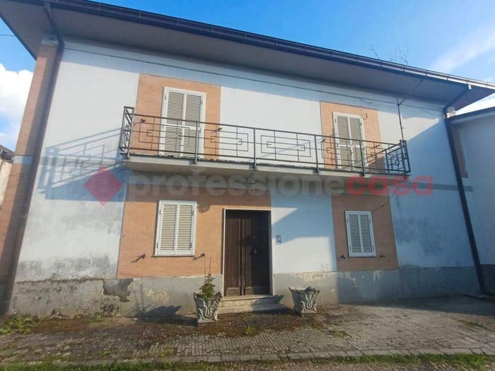 Casa quadrilocale in vendita in VIA CIVITA FARNESE NORD, Centro, San Giovanni Incarico