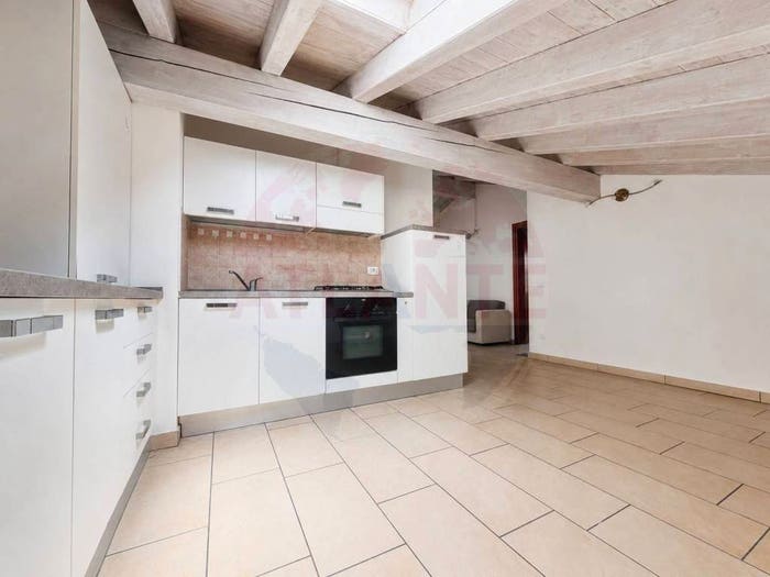 Appartamento trilocale in vendita in via Loden, Centro, Zone