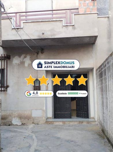 Casa con 6 locali in vendita in Via Sementini, Mondragone