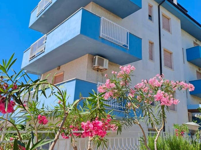 Appartamento con 5 locali in vendita in Centro, Loreto Aprutino
