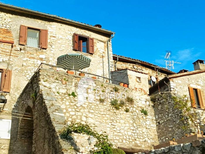 Casa quadrilocale in vendita in Centro, Cottanello