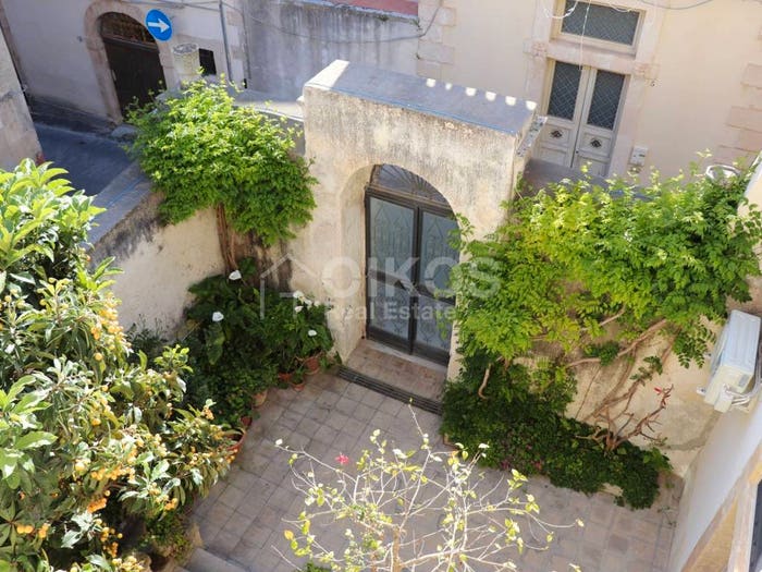 Casa con 6 locali in vendita in via micca, Centro, Noto