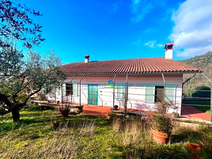 Casa con 5 locali in vendita in Via Castellina, Serravalle Pistoiese