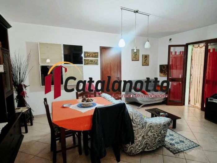Appartamento trilocale in vendita in Via Ermocrate, Marinella, Castelvetrano