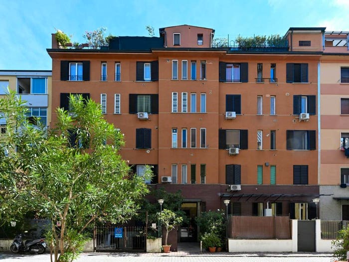 Appartamento trilocale in vendita in Via San Martiniano, Corvetto, Milano