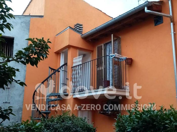 Appartamento trilocale in vendita in Via Italica, Corfinio