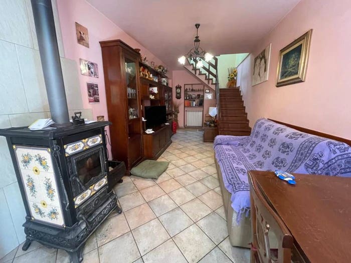Casa con 5 locali in vendita in Avenza, Carrara