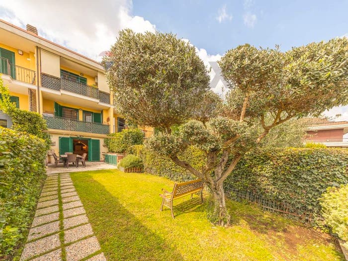 Casa quadrilocale in vendita in Via Ernesto Cesaro, Casal Lumbroso, Roma