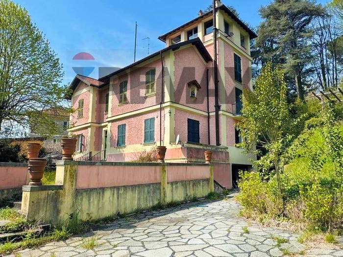 Casa con 6 locali in vendita in Via Carpaneto, Giovi, Mignanego