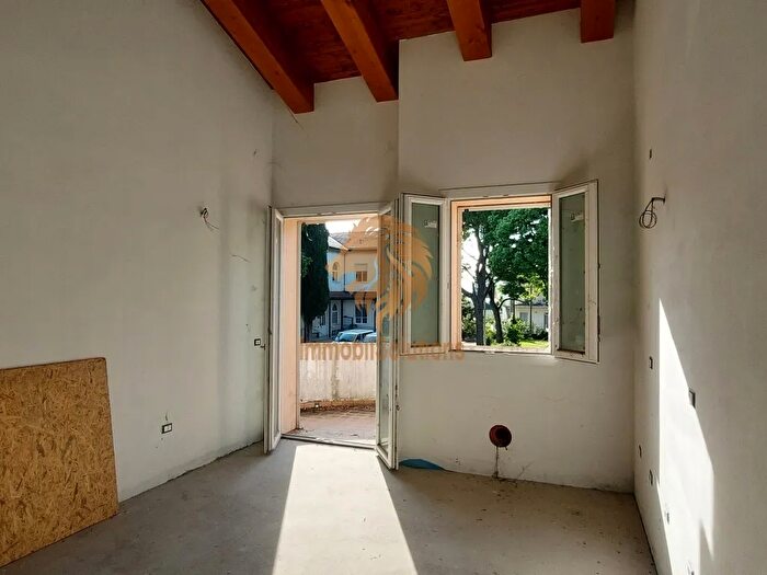Appartamento monolocale in vendita in Via Rassone, Forli'