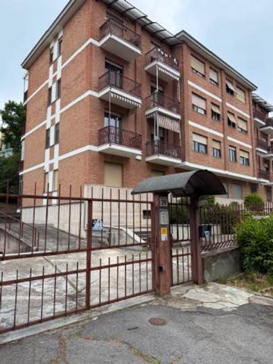 Appartamento quadrilocale in vendita in Corso Aprile, Ospedale, Asti