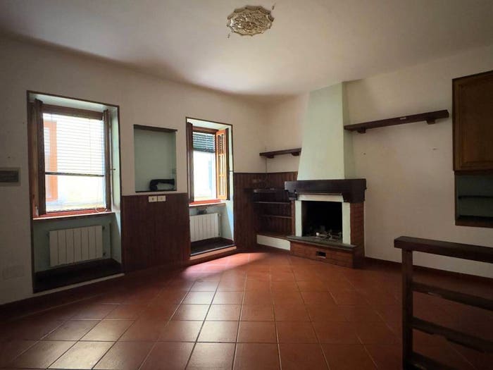 Appartamento con 5 locali in vendita in Via Giovanni Pacini, Centro, Pescia