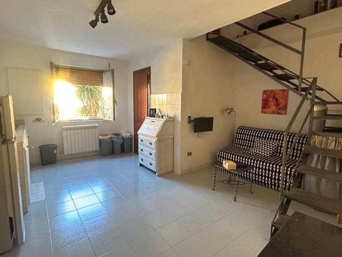 Appartamento bilocale in vendita in Via Cesare Battisti, Centro, Torre Orsaia