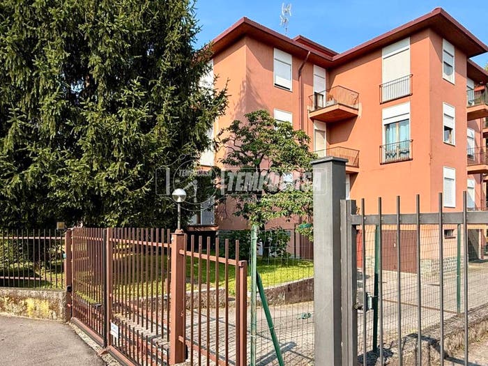 Appartamento trilocale in vendita in Via Alcide de Gasperi, Campofiorenzocalifornia, Casatenovo