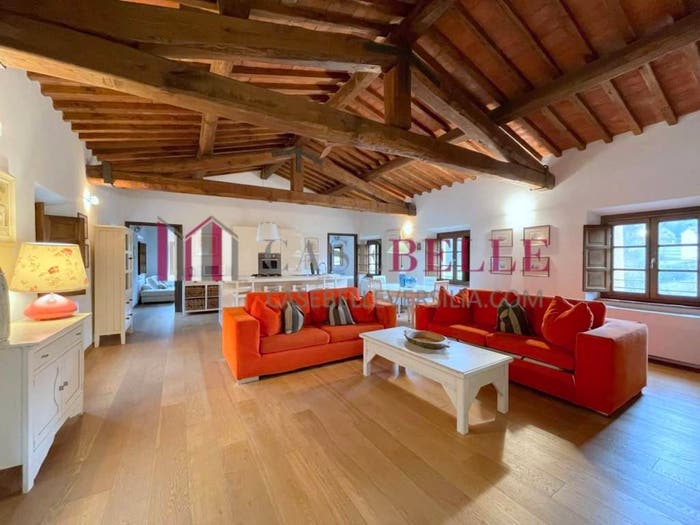 Appartamento trilocale in affitto in Via dei Nardi, Camaiore Paese, Camaiore
