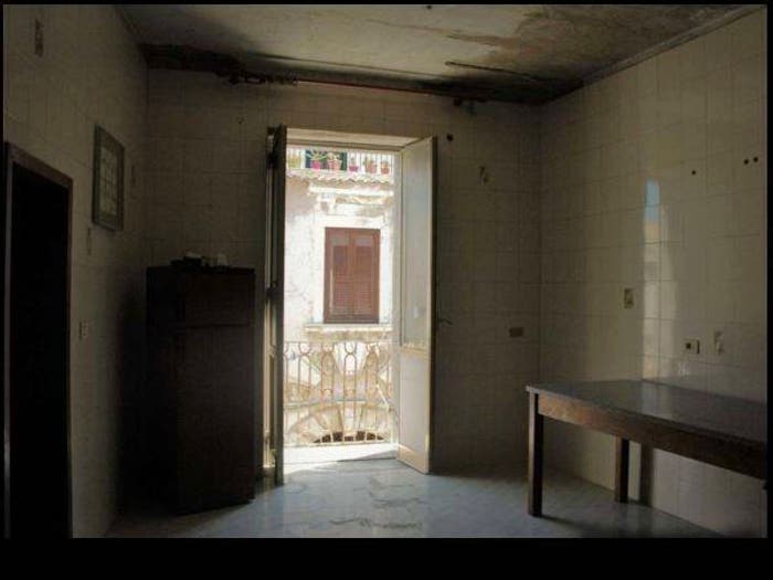 Casa con 6 locali in vendita in Via del Santo, Santo, Padova