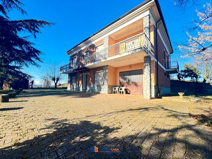 Casa con 6 locali in vendita in Strada Briccone, Santa Margherita, Costigliole d'Asti