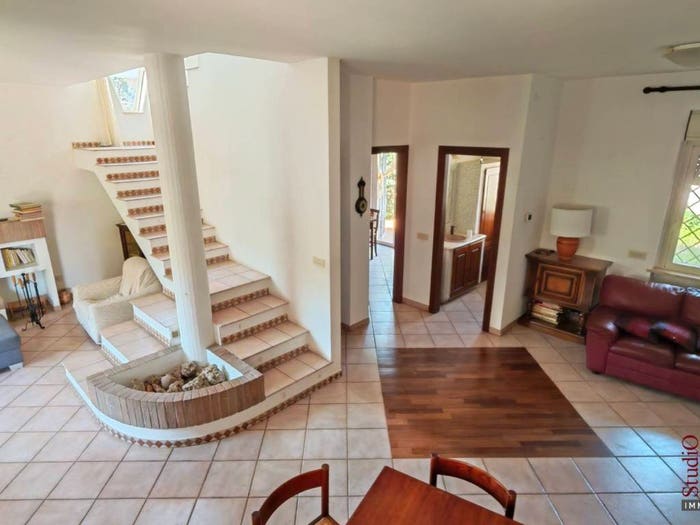 Casa con 6 locali in vendita in Via Calatafimi, Cava dei Selci, Marino