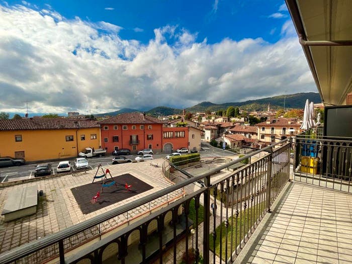 Appartamento trilocale in vendita in Via Giovanni Trimaglio, Centro, Busca