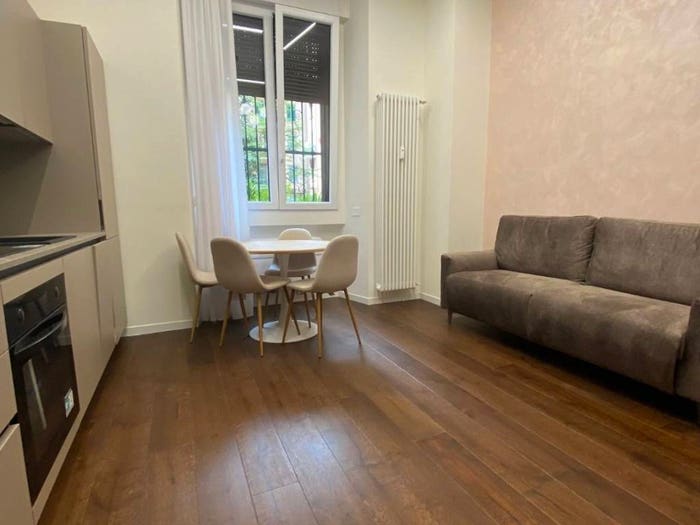 Appartamento bilocale in vendita in Via Giulio e Corrado Venini, Centrale, Milano