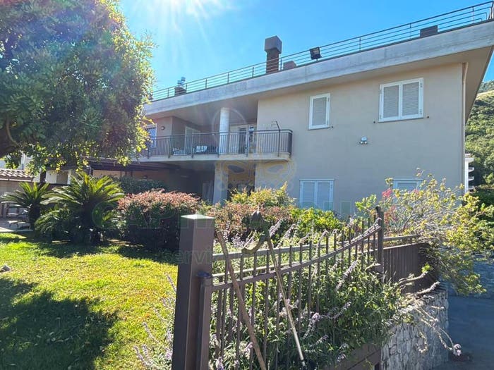 Casa con 6 locali in vendita in Via Francesco Caracciolo, Piazza Del Galdosant'angelo, Mercato San Severino