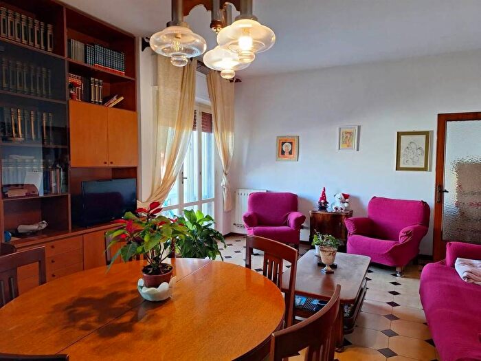 Appartamento con 6 locali in vendita in Fermo
