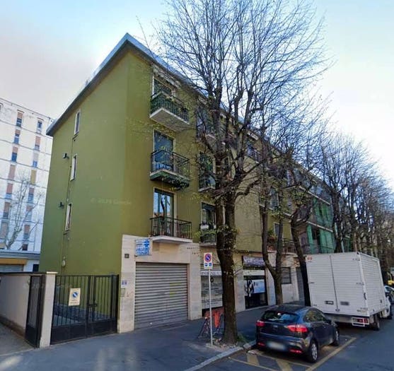 Appartamento trilocale in vendita in via Val di Bondo, Comasina, Milano