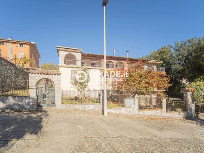 Appartamento quadrilocale in vendita in Via Giuseppe Verdi, Sadali