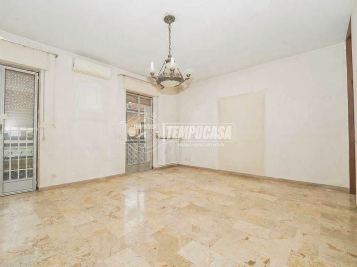 Appartamento trilocale in vendita in Via Trento, Abbiategrasso