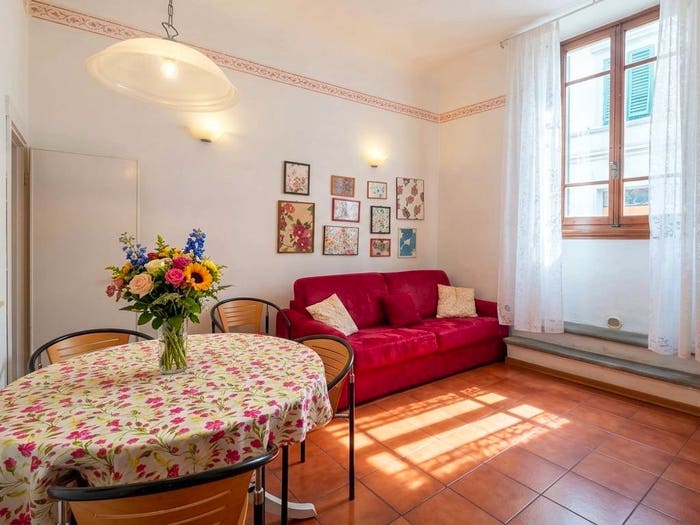 Appartamento bilocale in vendita in Piazza Torquato Tasso, San Frediano, Firenze