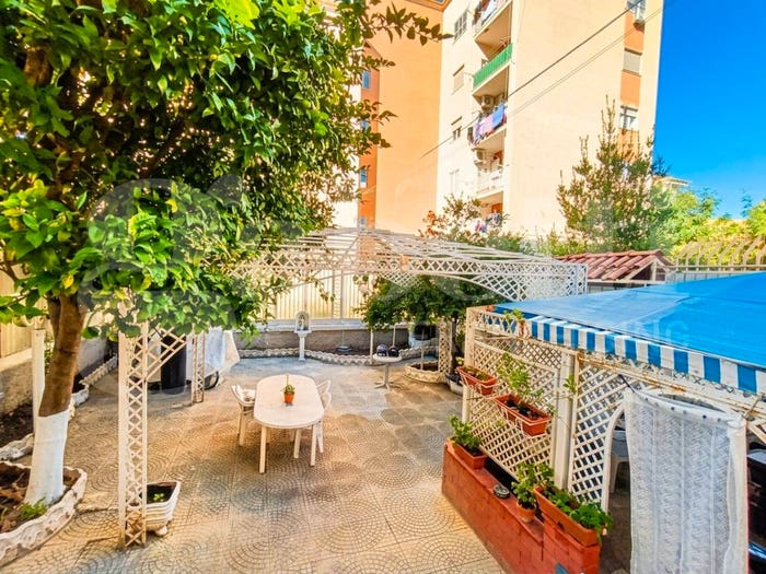 Appartamento trilocale in vendita in Via Redipuglia, Fuorigrotta, Napoli