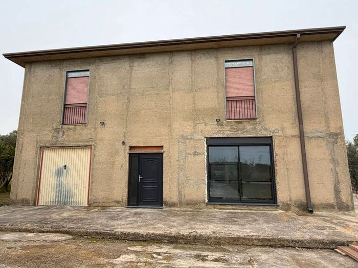 Casa con 5 locali in vendita in Strada Statale delle Solfare, Sommatino