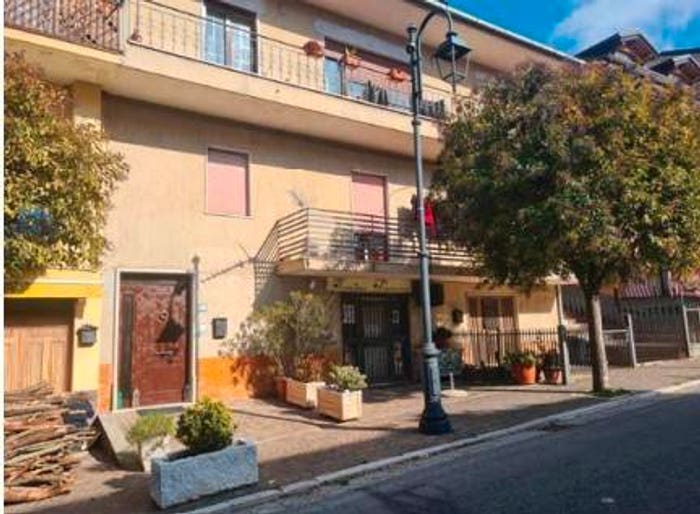 Appartamento con 5 locali in vendita in VIALE KENNEDY, Centro, Atena Lucana