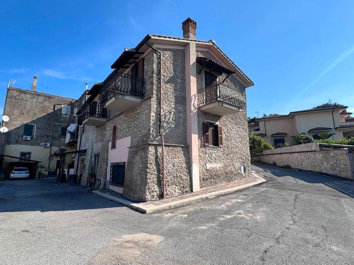 Casa con 5 locali in vendita in Vicolo Maddalena, Centro, Albano Laziale