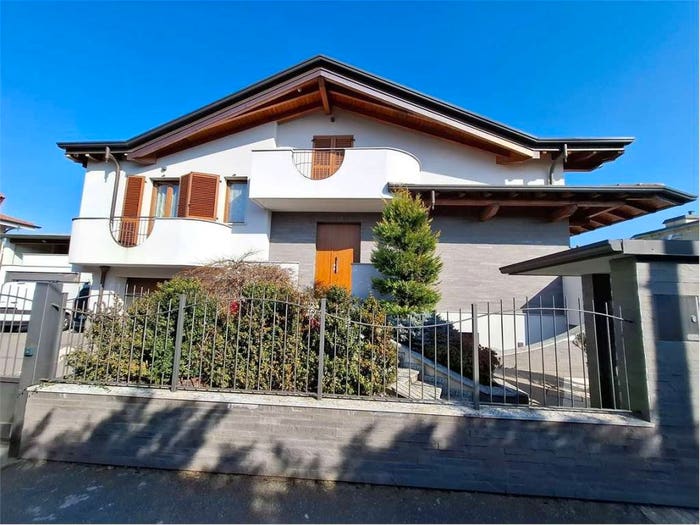 Casa con 6 locali in vendita in Via Quarto, Olgiate Olona